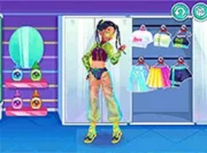 2000s Fashion Studio